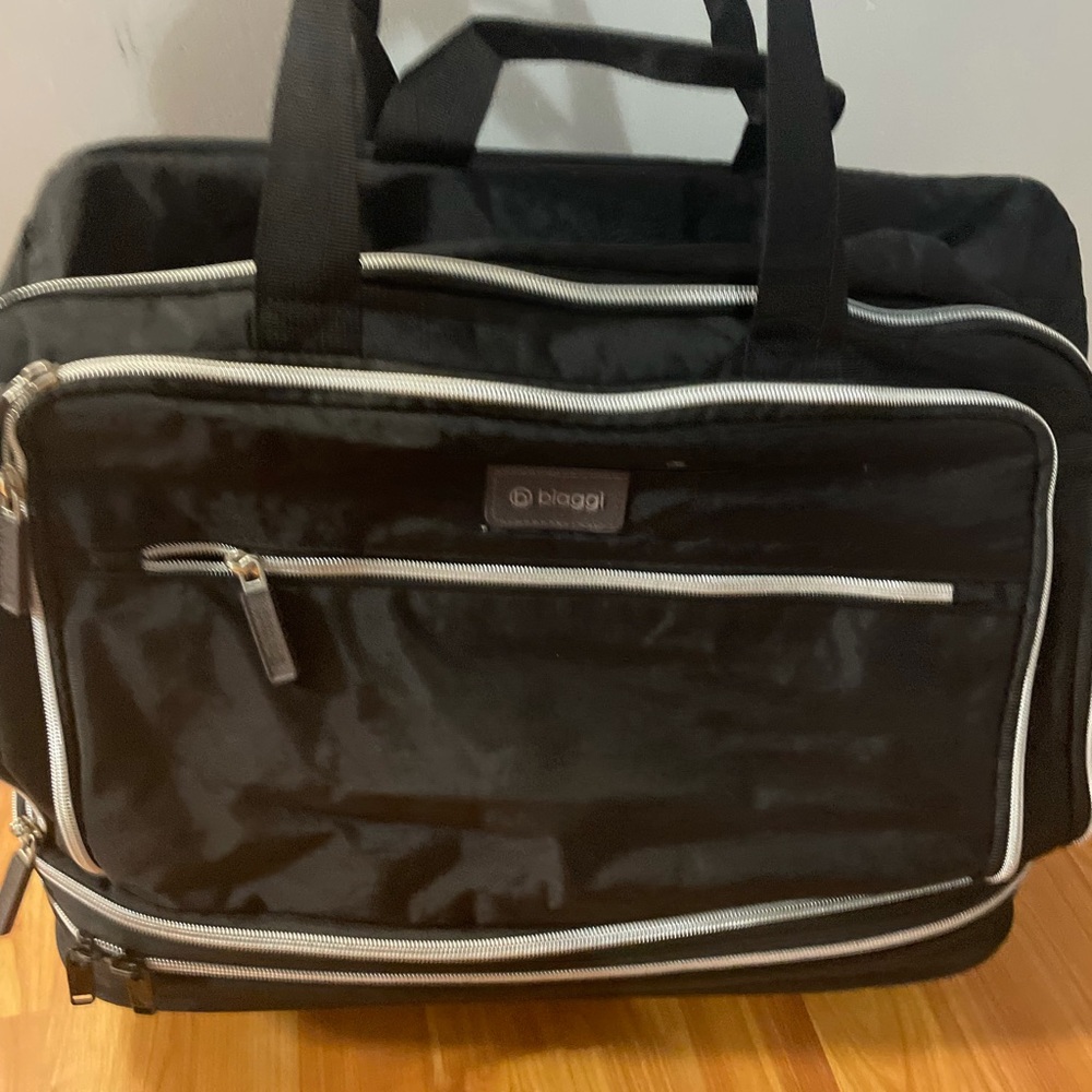 Biaggi Expandable Luggage Bag with Wheels